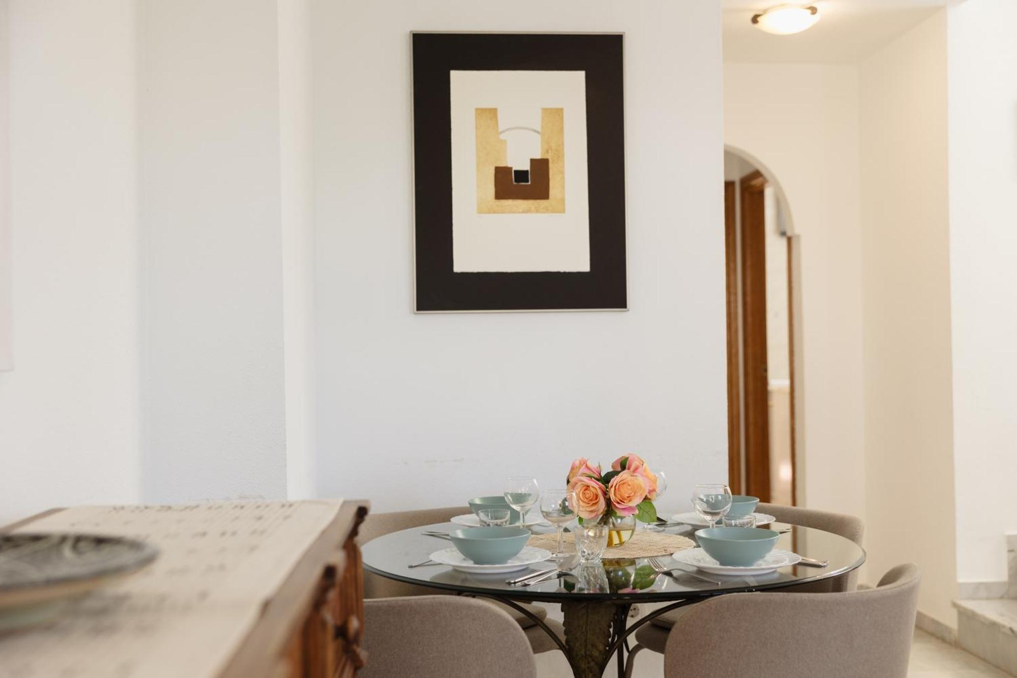 Beautiful Townhouse Walking Distance To The Beach In Costabella, Марбелья Экстерьер фото